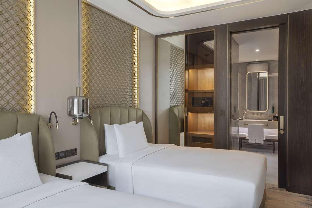 Embassy Suites By Hilton Dubai Business Bay 部屋 写真