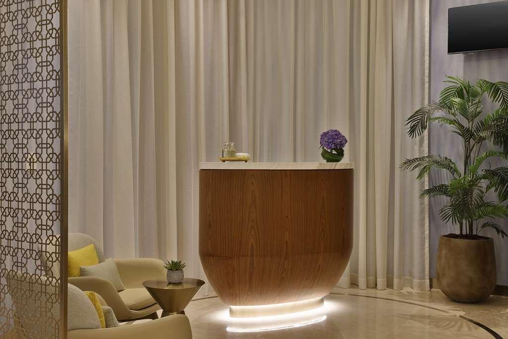 Embassy Suites By Hilton Dubai Business Bay 設備 写真